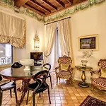 Exquisite Residence By Piazza Navona